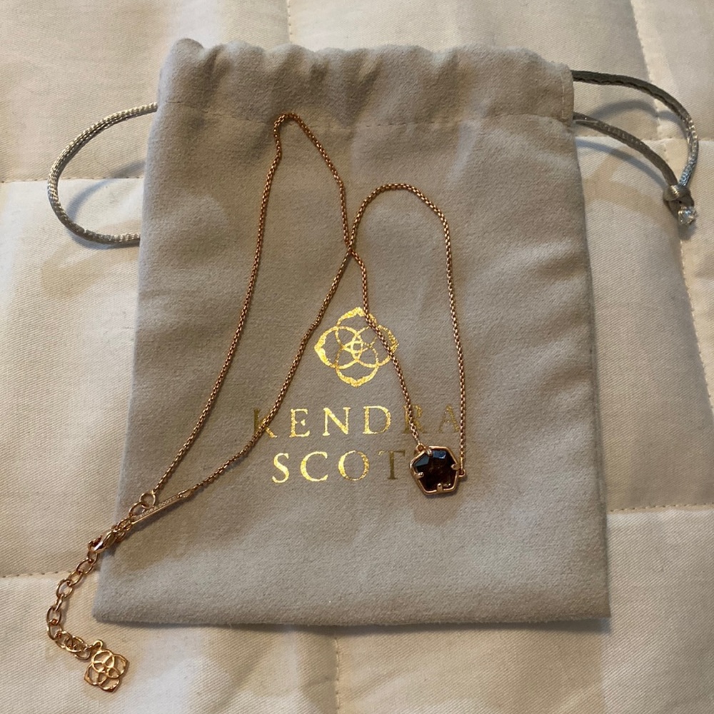 Kendra Scott brown pendant necklace